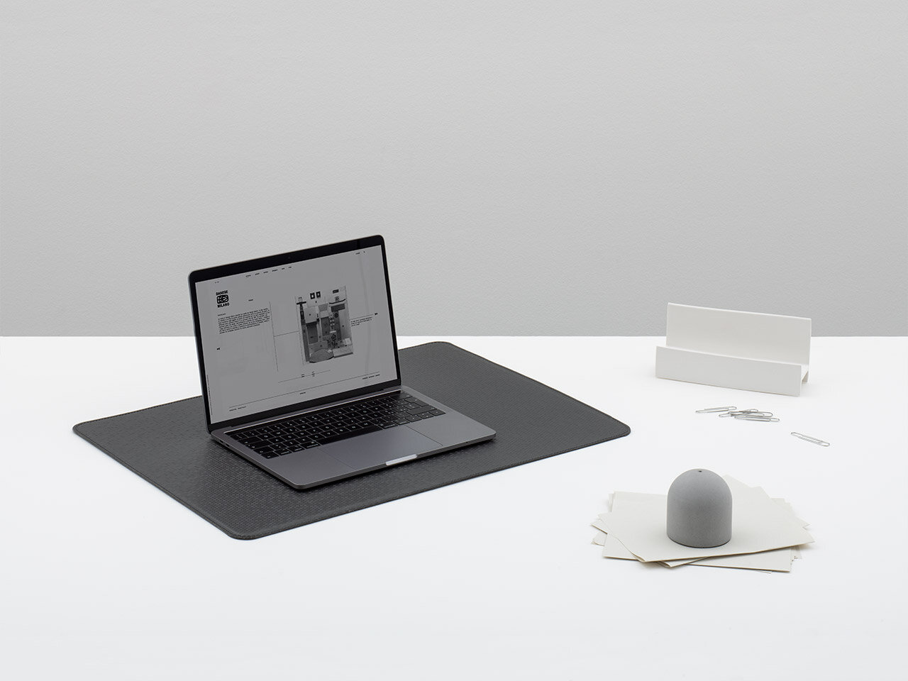 Secondo Piano Pad Wall Hook by Danese Artemide Accessories